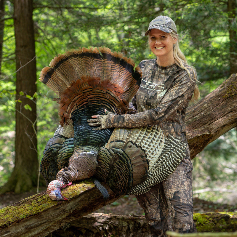 Load image into Gallery viewer, Long Sleeve Camo Shirt - UPF 50+ - Realtree Timber®
