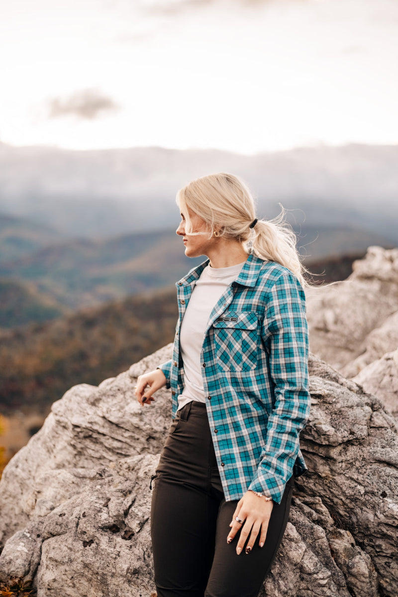 Load image into Gallery viewer, Plaid Button Down
