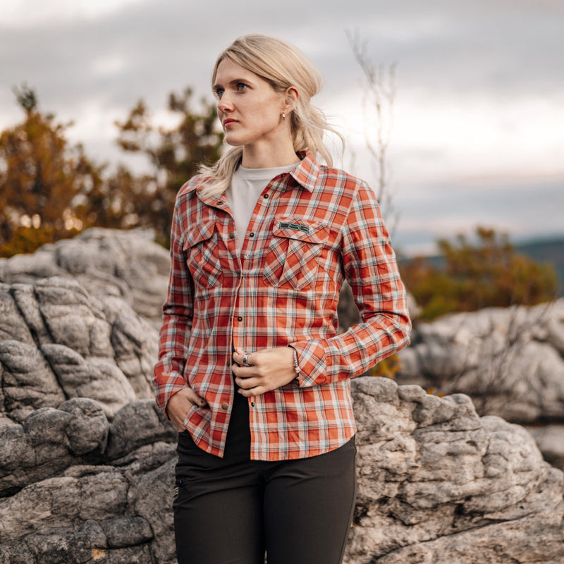 Load image into Gallery viewer, Plaid Button Down
