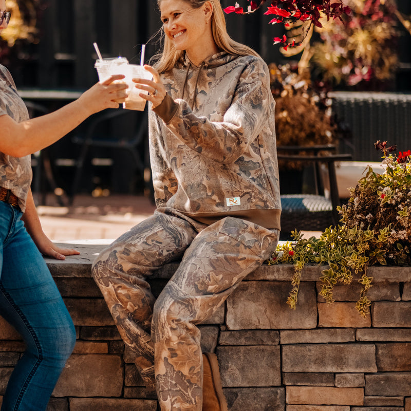 Load image into Gallery viewer, Vintage Camo Sweatpant
